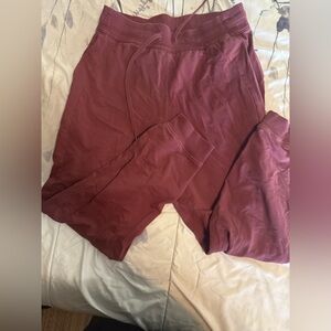 ⭐️Lululemon Scuba High Rise French Terry Joggers.